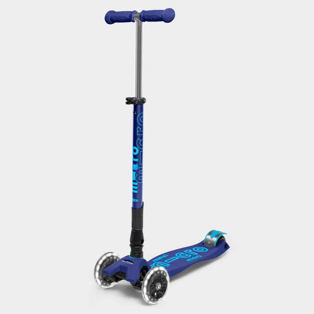 Micro Maxi Foldable LED Scooter
