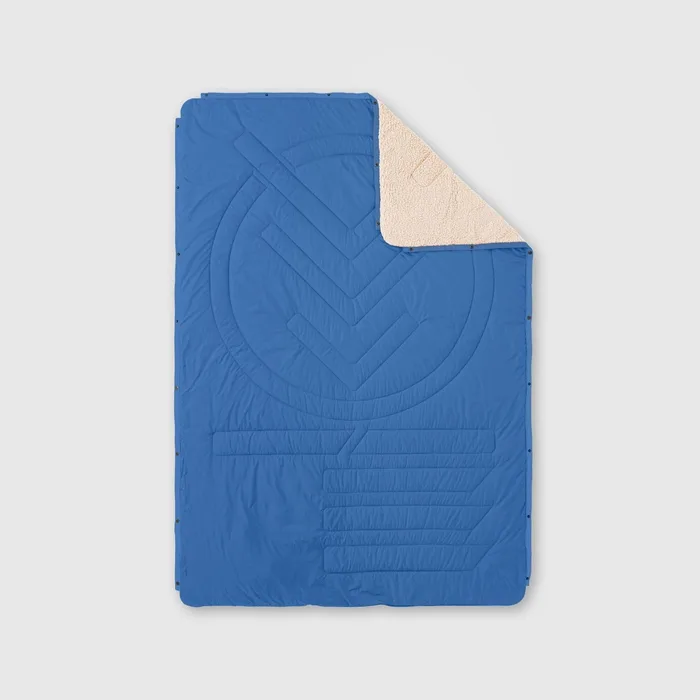 CloudTouch Indoor/Outdoor Camping Blanket
