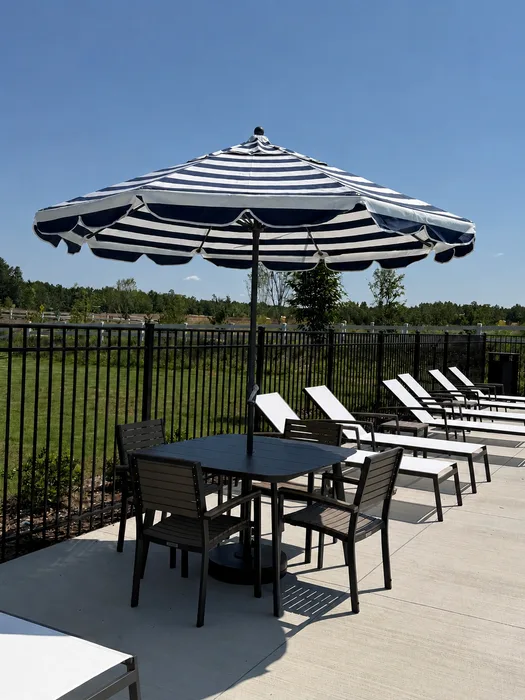 Frankford Umbrellas Monterey 9'